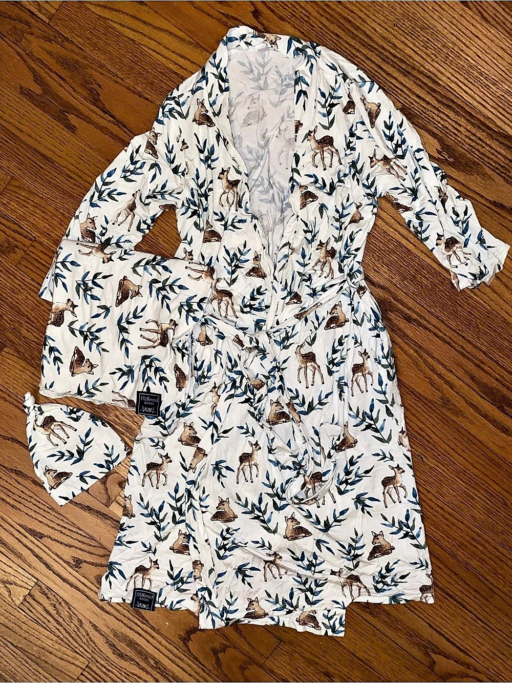 Milkmaid Goods Robe Swaddle and Hat Set